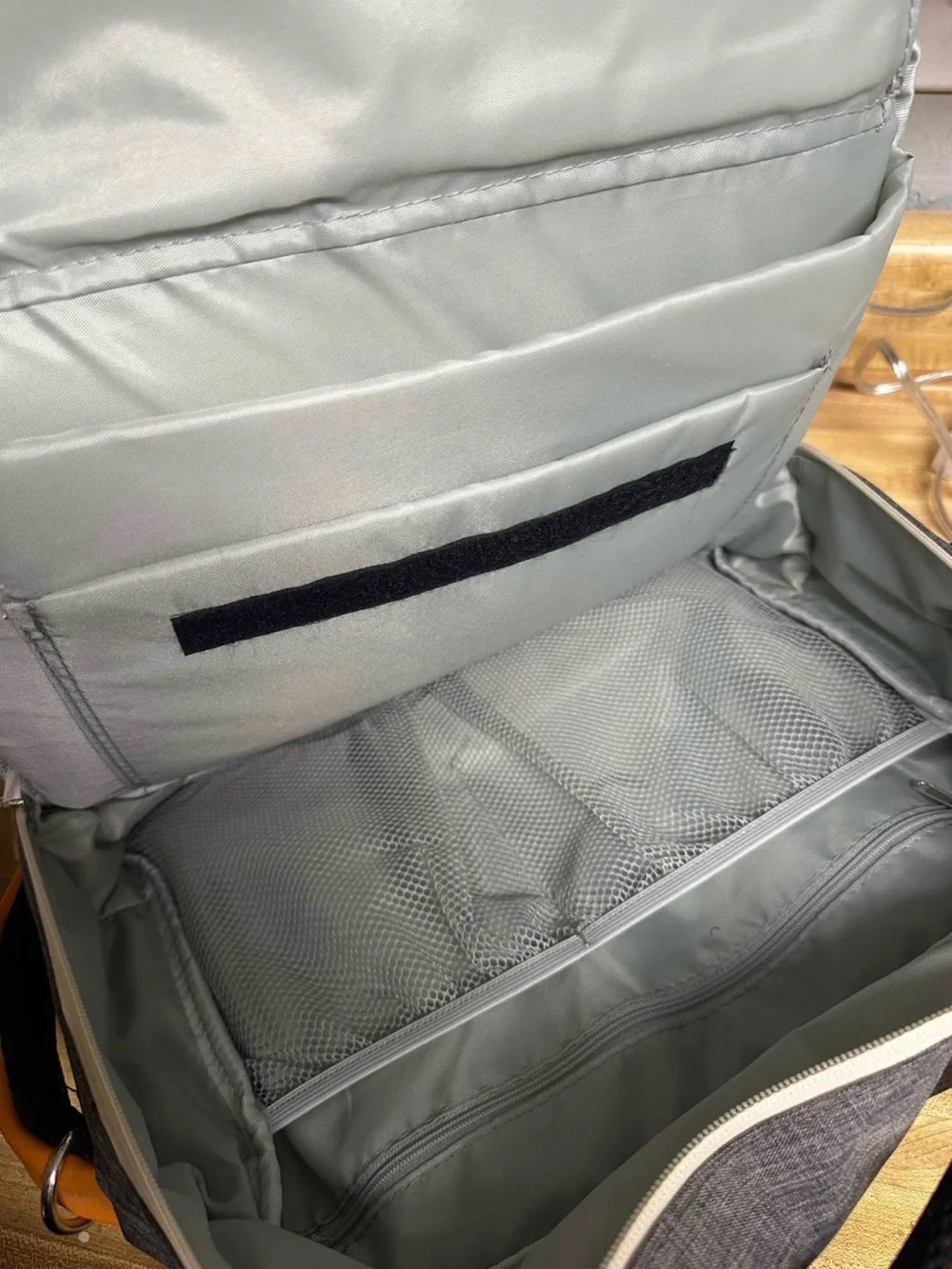 Men's Gray Laptop Sling Bag with White Zipper Accents